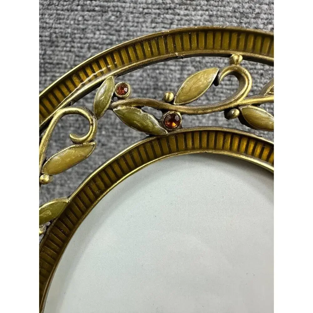 Oval Decorative Photo Frame Metal Leaf Design Tabletop Frame FSA